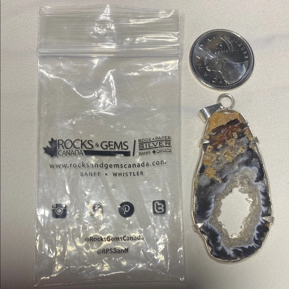 Sterling Silver and Geode Druzy Pendant Necklace 925 - Picture 3 of 4